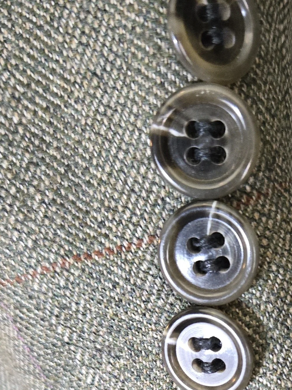Men's Tailored Two-Button Blazer in Olive #383